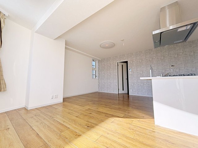 【居間・リビング】 | フローレスタナベ【名古屋市賃貸・エレベーター】