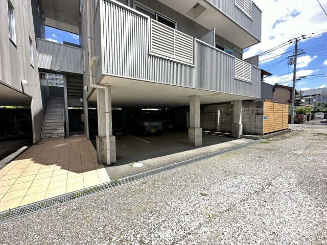 ジョージプレイスのエントランス