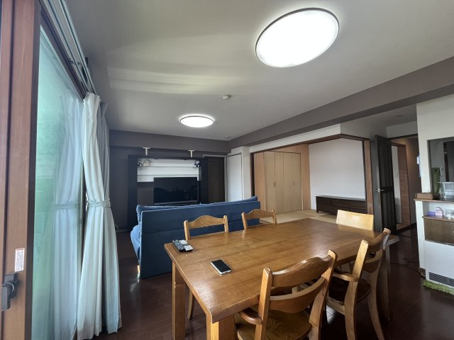 【居間・リビング】の画像