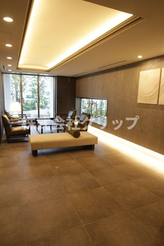 City Lux Yokohamaのロビー