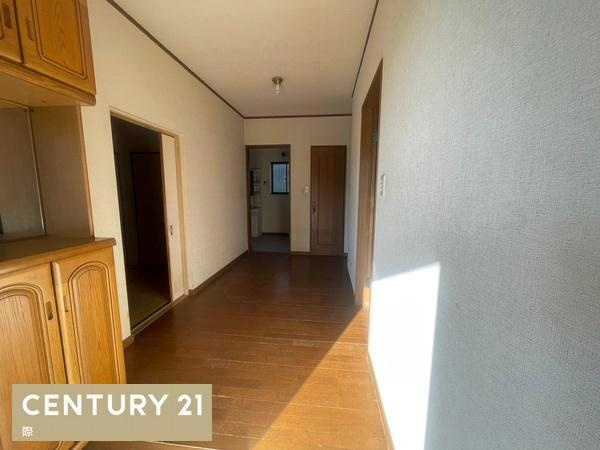 紀の川市桃山町調月の中古一戸建の玄関