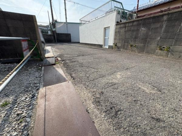 和歌山市北島　土地の前面道路含む現地写真