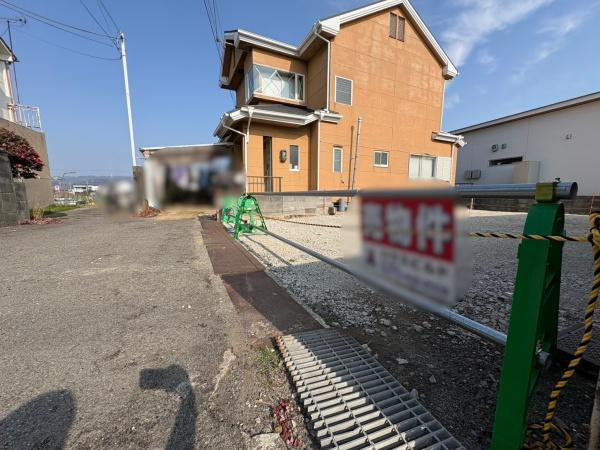和歌山市北島　土地の前面道路含む現地写真