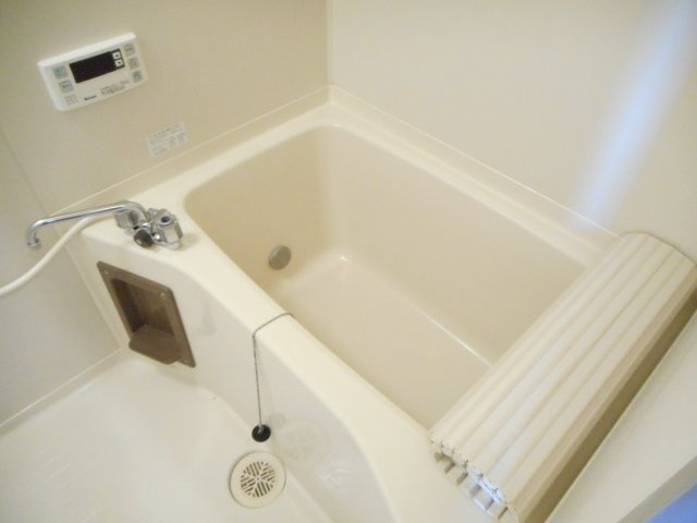 ガーデンパレス泉の浴室|お風呂です