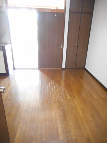 ガーデンパレス泉の居間・リビング|使いやすい居間です