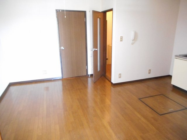 ガーデンパレス泉の洋室|ゆったりした洋室です