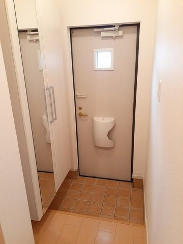 エルフィン　五番館の玄関|毎日通る玄関はこちらです