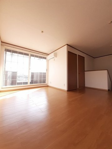 ビューテラスユウⅠの居間・リビング|居間です