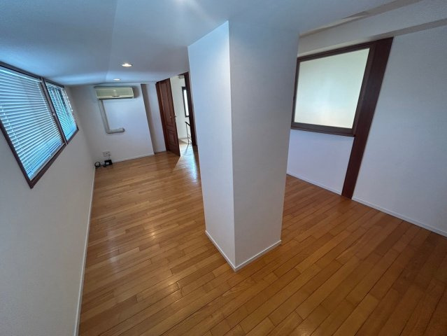 クオリア三正の内装