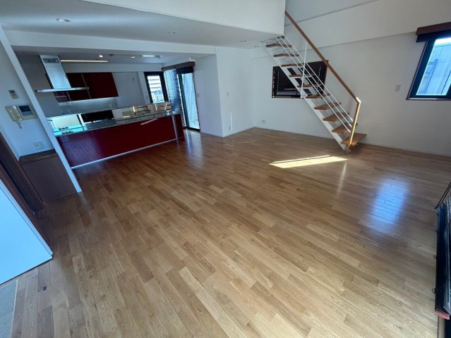 クオリア三正の内装