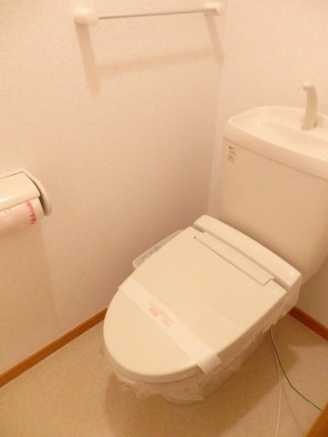 パラッツォリーノ　ローザＢのトイレ|ゆったりとした空間のトイレです