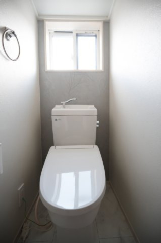 【トイレ】 | 熊本市中央区第3渡鹿6丁目　1号地 | 2Fトイレ