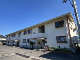 西条ロイヤルハイツの外観