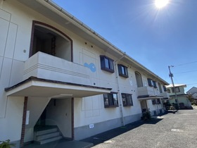 西条ロイヤルハイツの外観