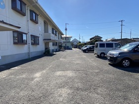 西条ロイヤルハイツの外観