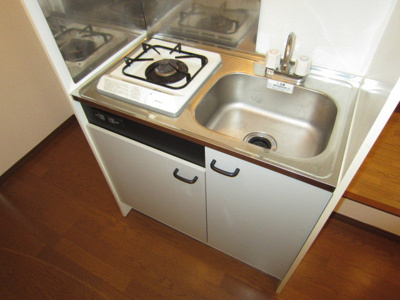 【キッチン】 | フロランス東助松 | お料理しやすいキッチンです