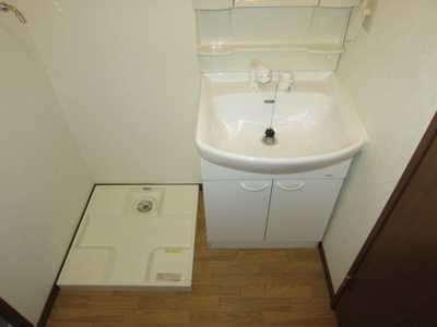 【洗面所】 | フロランス東助松 | 広い洗面スペース