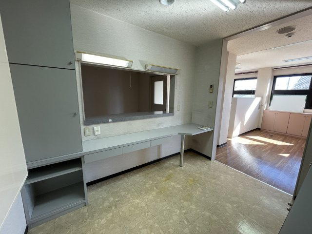 ツルビルの内装