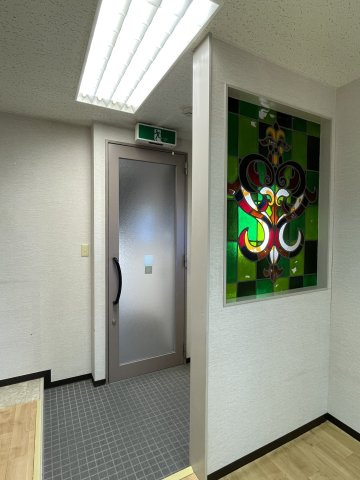 ツルビルの内装