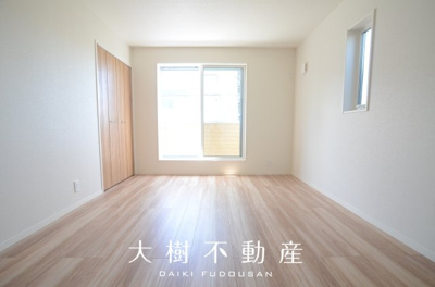 【洋室】 | 綾瀬市深谷南1丁目 新築戸建て 全1棟【仲介手数料無料】 | 2階　洋室1（7.0帖）