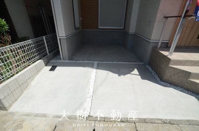 【駐車場】 | 綾瀬市深谷南1丁目 新築戸建て 全1棟【仲介手数料無料】