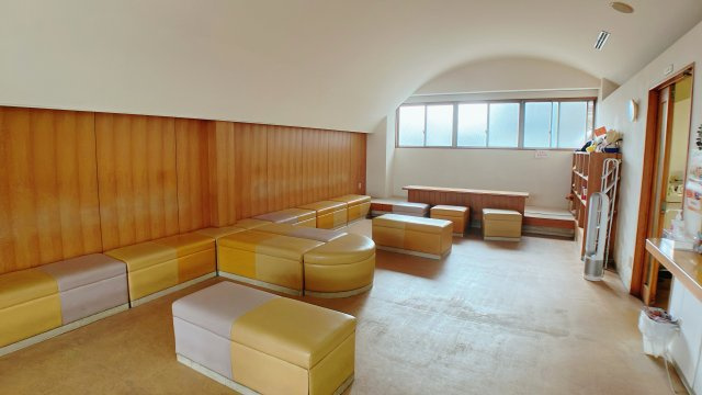 COM’S北二ツ坂1階店舗のロビー