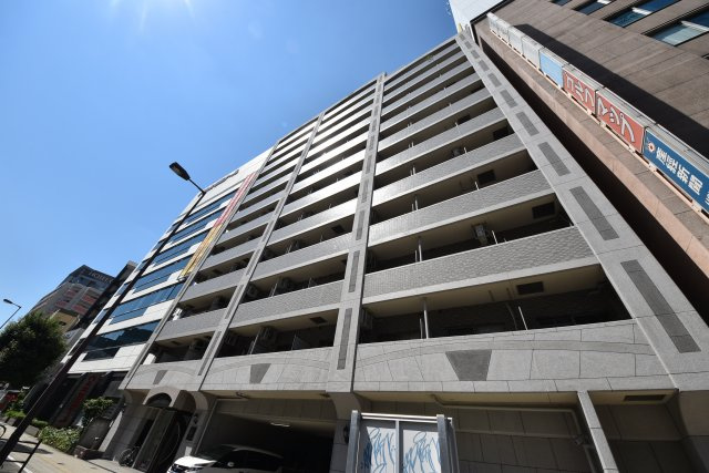 エスリード難波駅前の外観