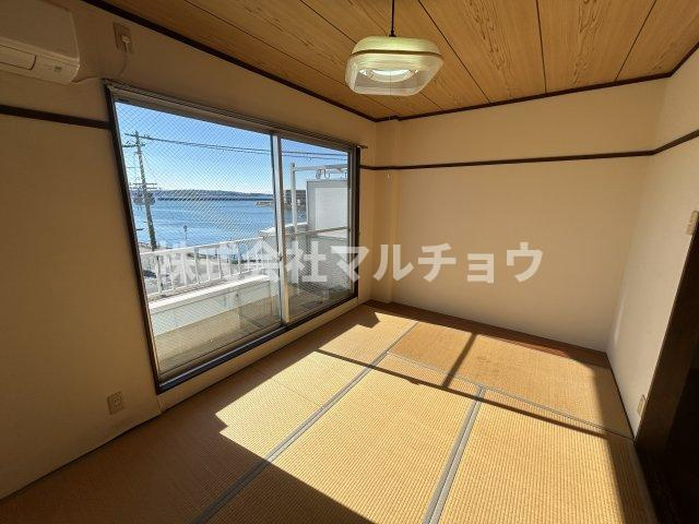 スリーフレンド田辺の和室|日本らしい落ち着いた雰囲気の和室です