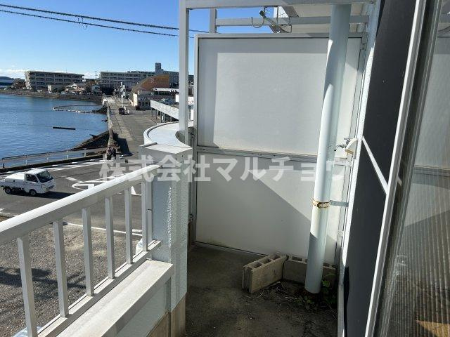 スリーフレンド田辺のバルコニー|陽当たり良好なバルコニーです