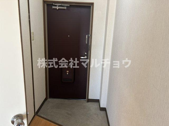 スリーフレンド田辺の玄関|落ち着いた玄関です