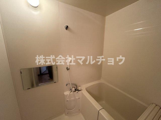 スリーフレンド田辺の浴室|きれいなお風呂です