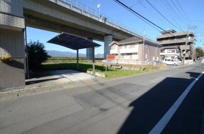 【前面道路含む現地写真】 | 海老名市河原口２丁目　売地　全１区画【仲介手数料無料】