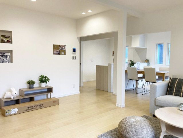 【居間・リビング】 | 熊谷市上之　中古戸建