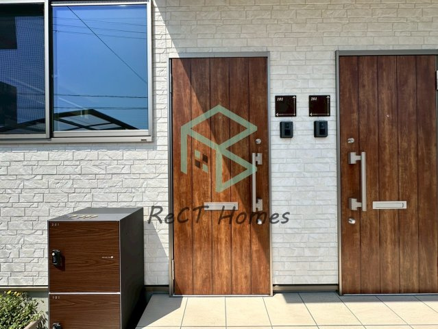 アイリスパレスの玄関