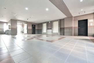 【エントランス】