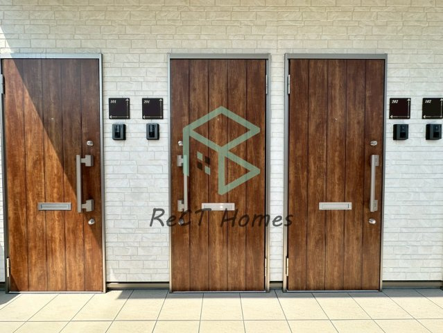 アイリスパレスの玄関