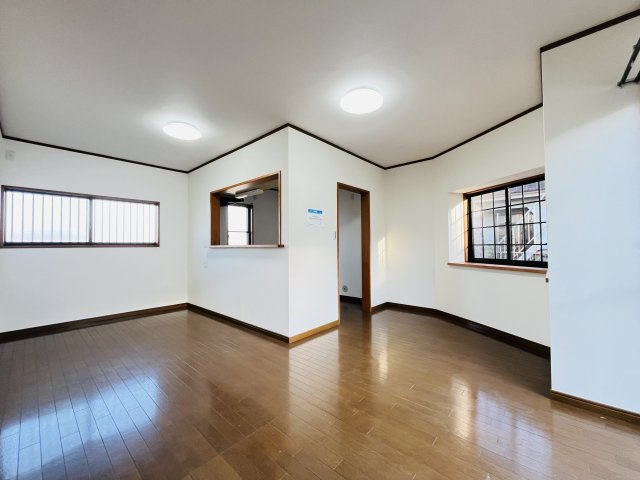 【居間・リビング】 | 寄居町大字露梨子　中古戸建