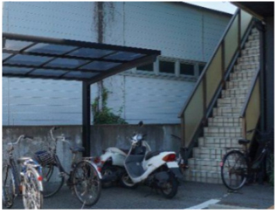 クラウンハイツ向のエントランス