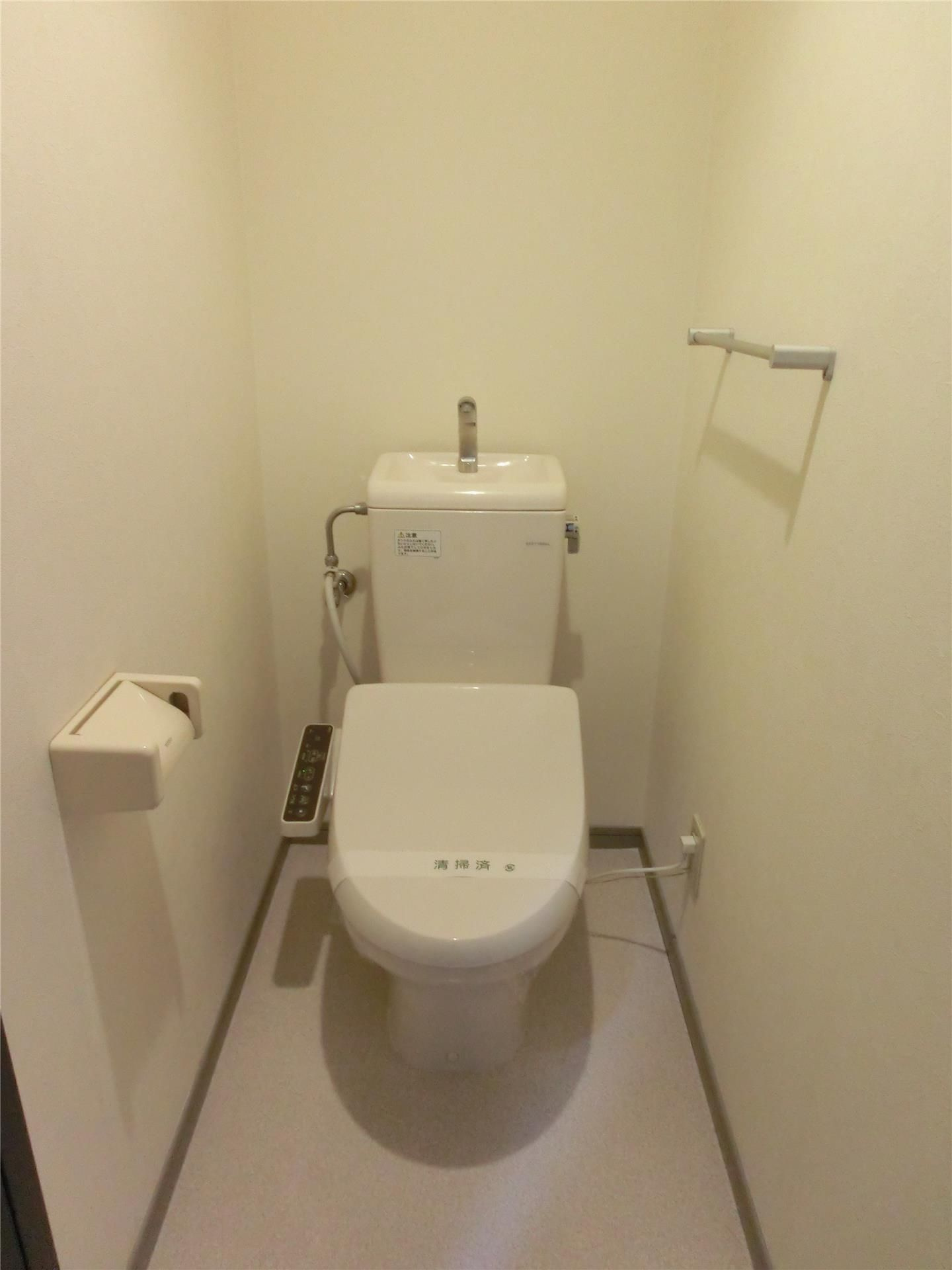 みついビルのトイレ|落ち着いたトイレです