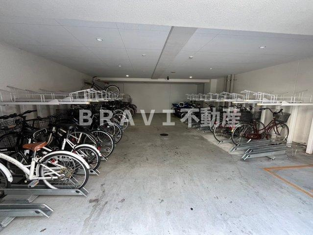ARISTO扇町　BRAVI不動産のその他共用部分|【ARISTO扇町】駐輪場です