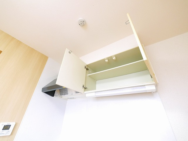 アルヴァローレ生駒のキッチン|コンパクトなキッチンで掃除もラクラク