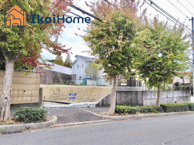 神戸市西区大津和1丁目　土地の前面道路含む現地写真|●資料・カタログのご請求無料●長坂小学校までは徒歩13分、長坂中学校までは徒歩11分。