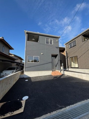 【前面道路含む現地写真】 | 神戸市垂水区本多聞3丁目　新築戸建3号棟　仲介手数料無料！ | 前面道路含む現地写真です