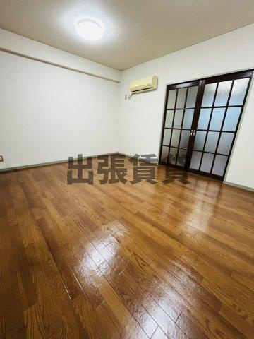 仲介手数料０円！ゲストハウスレインボー伏見の居間・リビング