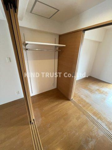 ES-Grande Umedakita(旧アルセダーコート梅北)の収納|便利な収納スペースです