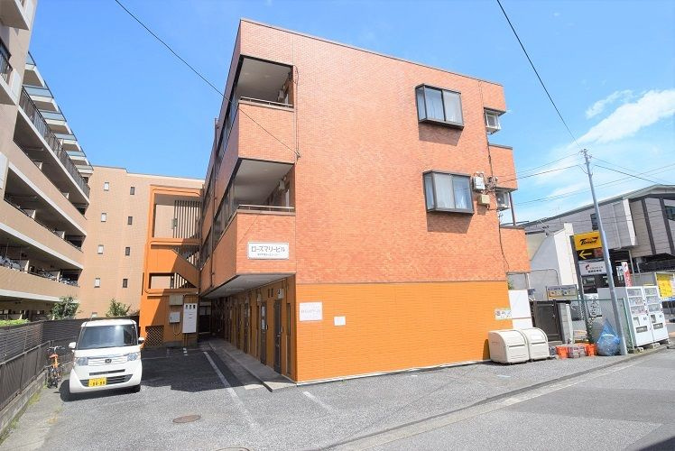 ローズマリービル のエントランス