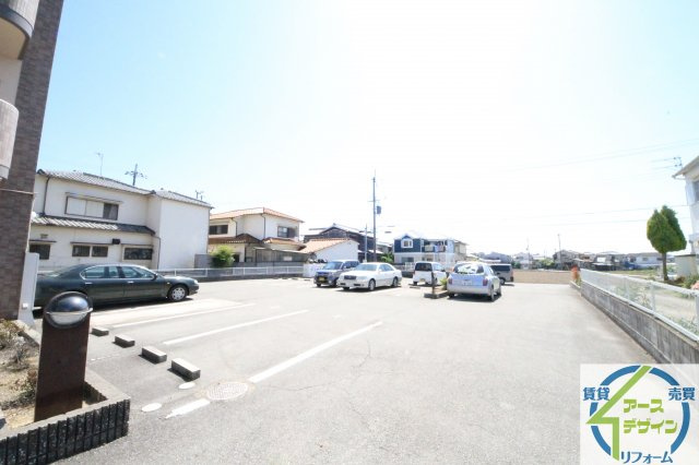 フェルヴェールの駐車場