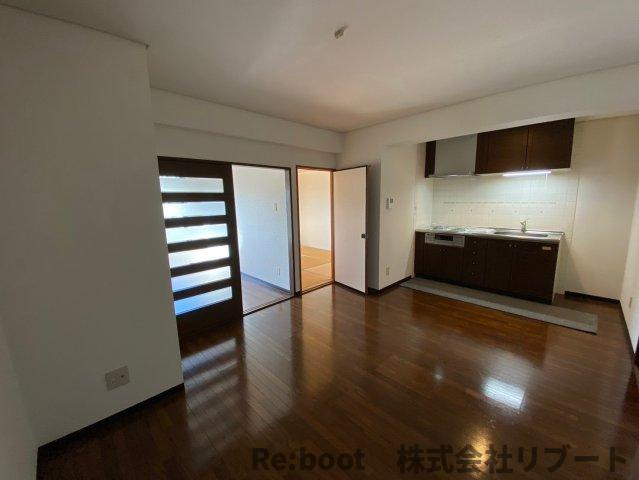 ニューアネックスの居間・リビング