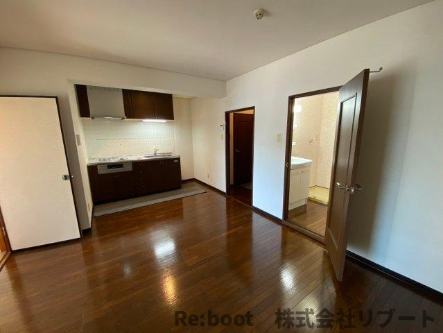 ニューアネックスの居間・リビング