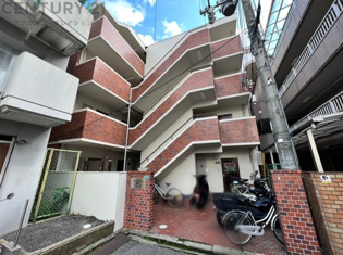 鉄筋コンクリート造４階建て